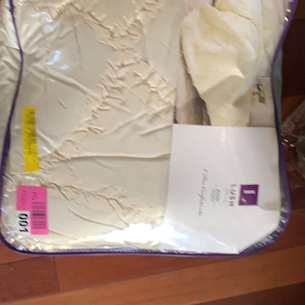 King size lush never used new